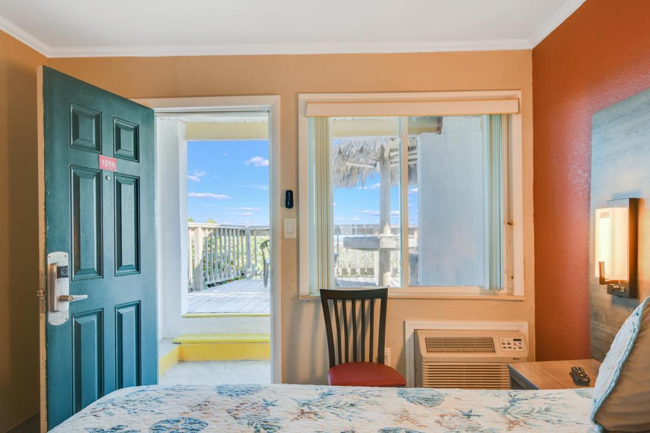Anthony'S On The Beach Какао-Бич Экстерьер фото